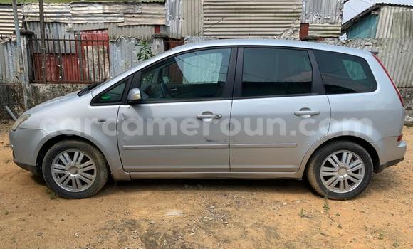 Sayi Na hannu Ford C-MAX Azurfa Mota in Douala a Ƙasar Kamaru Sayi Na hannu Ford C-MAX Azurfa Mota in Douala a Ƙasar Kamaru