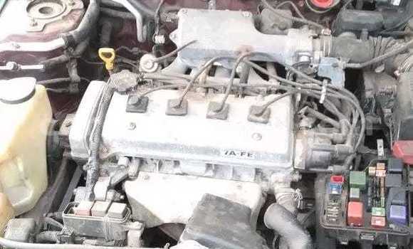 Sayi Na hannu Toyota Carina E Sauran Mota in Douala a Ƙasar Kamaru Sayi Na hannu Toyota Carina E Sauran Mota in Douala a Ƙasar Kamaru