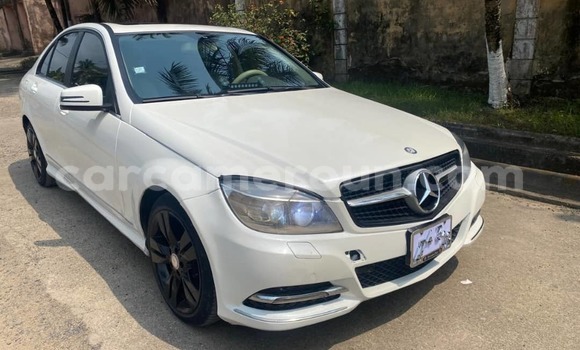 Acheter Occasion Voiture Mercedes‒Benz 300–Series Blanc à Douala, Littoral Cameroon