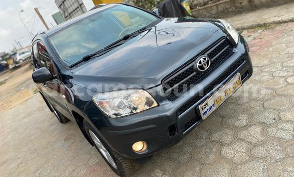 Acheter Occasion Voiture Toyota RAV4 Bleu à Douala, Littoral Cameroon