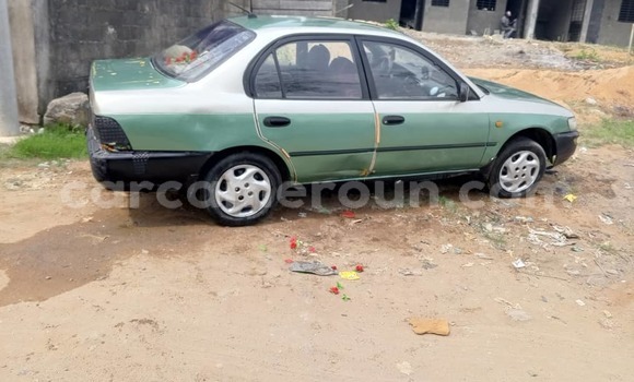 Acheter Occasion Voiture Toyota Corolla Vert à Douala, Littoral Cameroon Acheter Occasion Voiture Toyota Corolla Vert à Douala, Littoral Cameroon