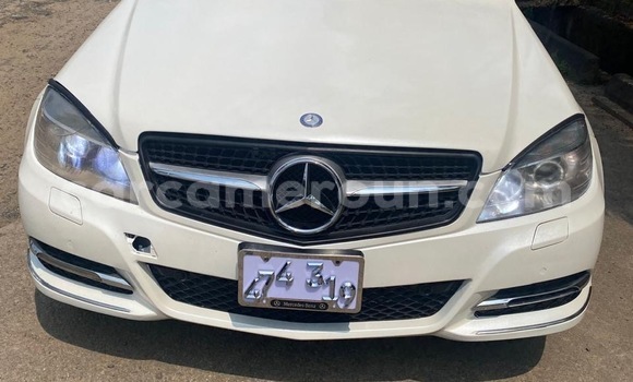 Acheter Occasion Voiture Mercedes‒Benz 300–Series Blanc à Douala, Littoral Cameroon
