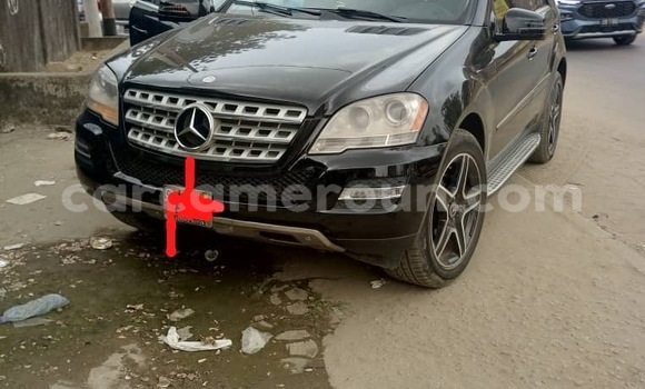 Buy Used Mercedes‒Benz ML–Class Black Car in Douala in Littoral Cameroon