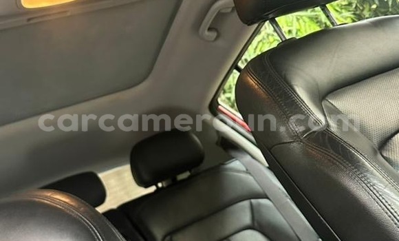 Sayi Na hannu Kia Sportage Red Mota in Douala a Ƙasar Kamaru Sayi Na hannu Kia Sportage Red Mota in Douala a Ƙasar Kamaru