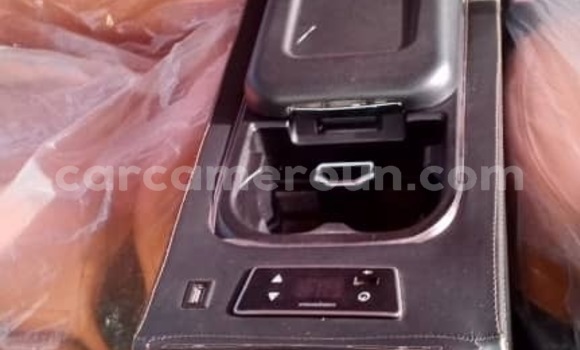 Sayi Imported Toyota Land Cruiser Black Mota in Douala a Ƙasar Kamaru Sayi Imported Toyota Land Cruiser Black Mota in Douala a Ƙasar Kamaru