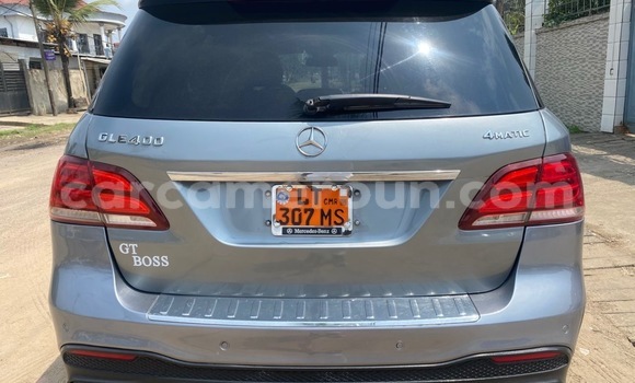 Sayi Na hannu Mercedes‒Benz GLE Sauran Mota in Douala a Ƙasar Kamaru Sayi Na hannu Mercedes‒Benz GLE Sauran Mota in Douala a Ƙasar Kamaru