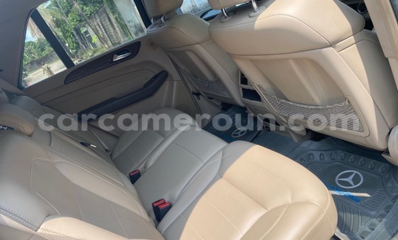 Sayi Na hannu Mercedes‒Benz GLE Sauran Mota in Douala a Ƙasar Kamaru Sayi Na hannu Mercedes‒Benz GLE Sauran Mota in Douala a Ƙasar Kamaru