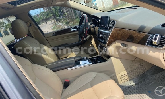 Sayi Na hannu Mercedes‒Benz GLE Sauran Mota in Douala a Ƙasar Kamaru Sayi Na hannu Mercedes‒Benz GLE Sauran Mota in Douala a Ƙasar Kamaru