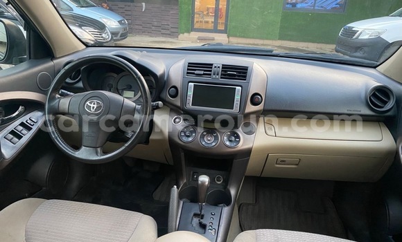 Buy Import Toyota Vanguard Silver Car in Douala in Littoral Cameroon Buy Import Toyota Vanguard Silver Car in Douala in Littoral Cameroon
