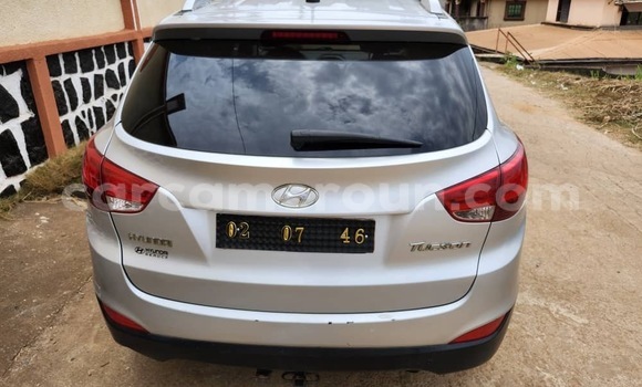 Buy Used Hyundai Tucson Silver Car in Yaounde in Central Cameroon Buy Used Hyundai Tucson Silver Car in Yaounde in Central Cameroon