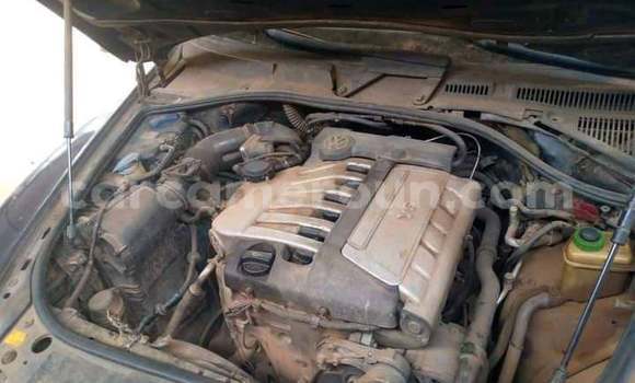 Acheter Occasion Voiture Volkswagen Touareg Bleu à Yaoundé, Central Cameroon Acheter Occasion Voiture Volkswagen Touareg Bleu à Yaoundé, Central Cameroon