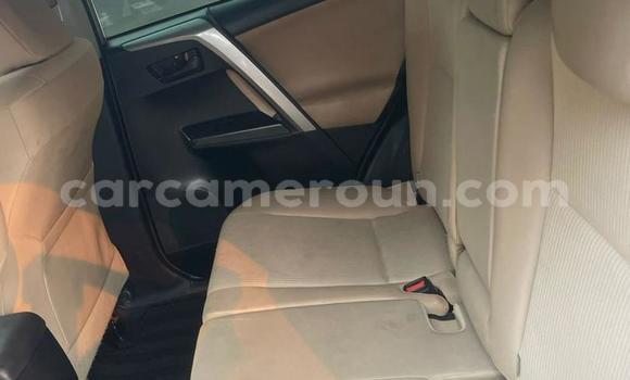 Acheter Occasion Voiture Toyota RAV4 Gris à Douala, Littoral Cameroon Acheter Occasion Voiture Toyota RAV4 Gris à Douala, Littoral Cameroon