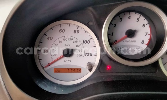 Sayi Na hannu Toyota RAV4 Azurfa Mota in Douala a Ƙasar Kamaru Sayi Na hannu Toyota RAV4 Azurfa Mota in Douala a Ƙasar Kamaru