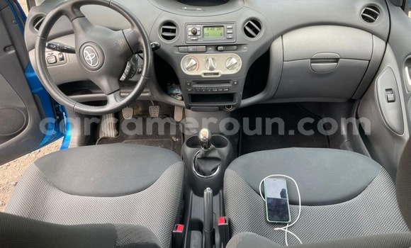 Sayi Imported Toyota Yaris Blue Mota in Douala a Ƙasar Kamaru Sayi Imported Toyota Yaris Blue Mota in Douala a Ƙasar Kamaru