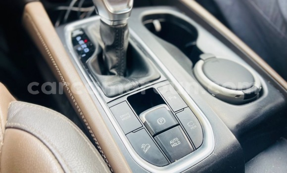 Sayi Na hannu Hyundai Santa Fe Black Mota in Douala a Ƙasar Kamaru Sayi Na hannu Hyundai Santa Fe Black Mota in Douala a Ƙasar Kamaru