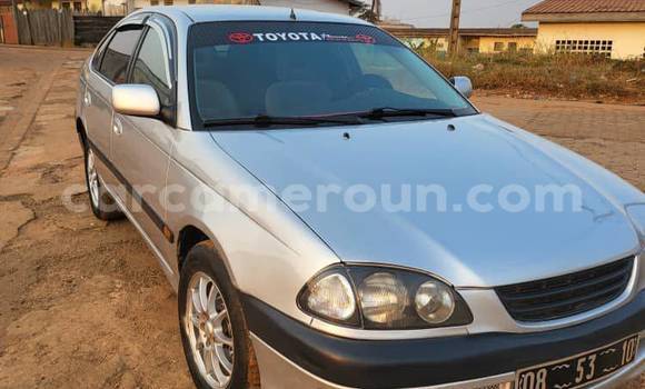 Sayi Na hannu Toyota Avensis Sauran Mota in Douala a Ƙasar Kamaru Sayi Na hannu Toyota Avensis Sauran Mota in Douala a Ƙasar Kamaru
