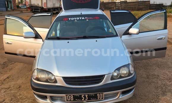 Sayi Na hannu Toyota Avensis Sauran Mota in Douala a Ƙasar Kamaru Sayi Na hannu Toyota Avensis Sauran Mota in Douala a Ƙasar Kamaru