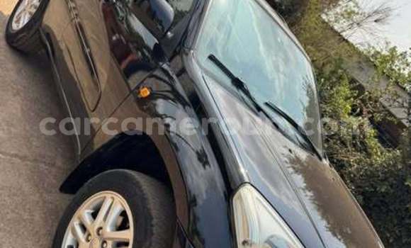 Sayi Na hannu Toyota RAV4 Sauran Mota in Yaounde a Babban Kamaru Sayi Na hannu Toyota RAV4 Sauran Mota in Yaounde a Babban Kamaru