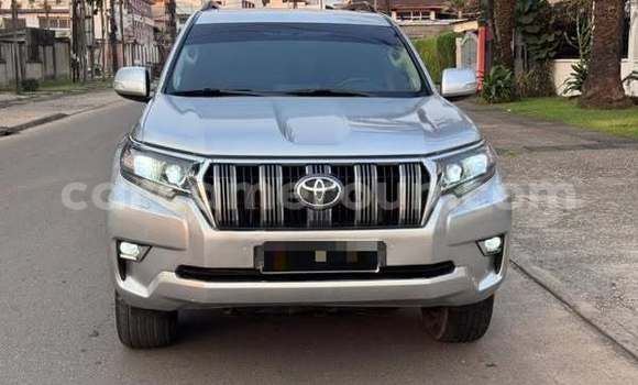 Sayi Na hannu Toyota Prado Sauran Mota in Douala a Ƙasar Kamaru
