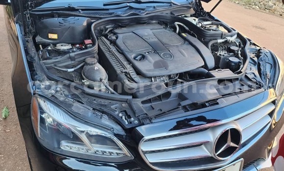 Acheter Import Voiture Mercedes‒Benz E–Class Noir à Douala, Littoral Cameroon Acheter Import Voiture Mercedes‒Benz E–Class Noir à Douala, Littoral Cameroon