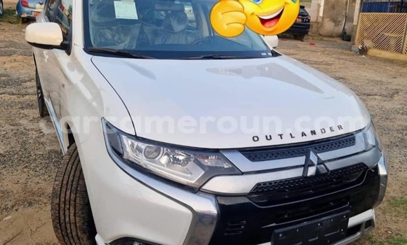 Acheter Occasion Voiture Mitsubishi Outlander Blanc à Douala, Littoral Cameroon