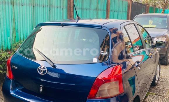 Sayi Na hannu Toyota Yaris Blue Mota in Douala a Ƙasar Kamaru Sayi Na hannu Toyota Yaris Blue Mota in Douala a Ƙasar Kamaru
