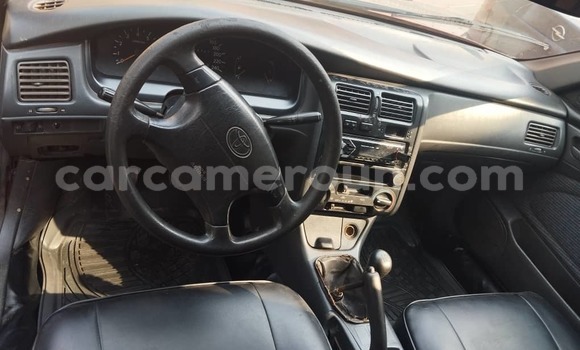 Sayi Na hannu Toyota Carina E Red Mota in Douala a Ƙasar Kamaru Sayi Na hannu Toyota Carina E Red Mota in Douala a Ƙasar Kamaru