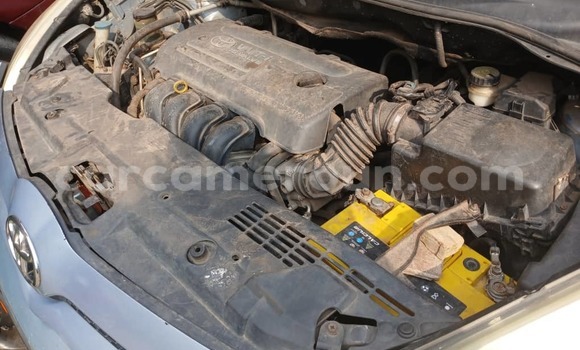 Acheter Occasion Voiture Toyota Corolla Verso Bleu à Douala, Littoral Cameroon Acheter Occasion Voiture Toyota Corolla Verso Bleu à Douala, Littoral Cameroon