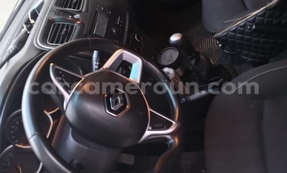 Acheter Occasion Voiture Renault Logan Blanc à Douala, Littoral Cameroon Acheter Occasion Voiture Renault Logan Blanc à Douala, Littoral Cameroon