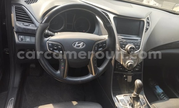 Sayi Na hannu Hyundai Grandeur Black Mota in Douala a Ƙasar Kamaru Sayi Na hannu Hyundai Grandeur Black Mota in Douala a Ƙasar Kamaru