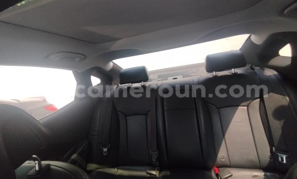 Sayi Na hannu Hyundai Grandeur Black Mota in Douala a Ƙasar Kamaru Sayi Na hannu Hyundai Grandeur Black Mota in Douala a Ƙasar Kamaru