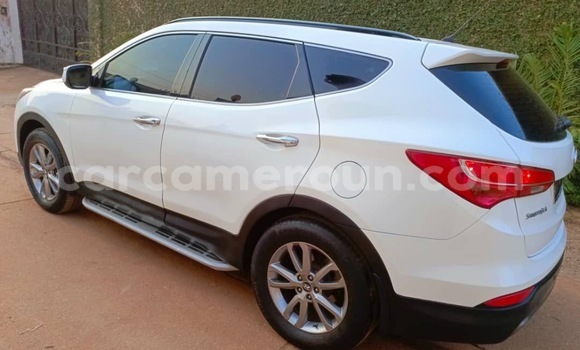 Buy Used Hyundai Santa Fe White Car in Yaounde in Central Cameroon Buy Used Hyundai Santa Fe White Car in Yaounde in Central Cameroon