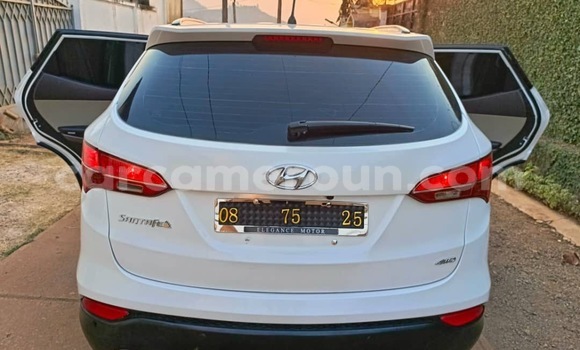 Buy Used Hyundai Santa Fe White Car in Yaounde in Central Cameroon Buy Used Hyundai Santa Fe White Car in Yaounde in Central Cameroon