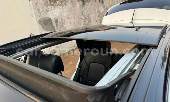 Acheter Occasion Voiture Hyundai Santa Fe Blanc à Yaoundé, Central Cameroon Acheter Occasion Voiture Hyundai Santa Fe Blanc à Yaoundé, Central Cameroon