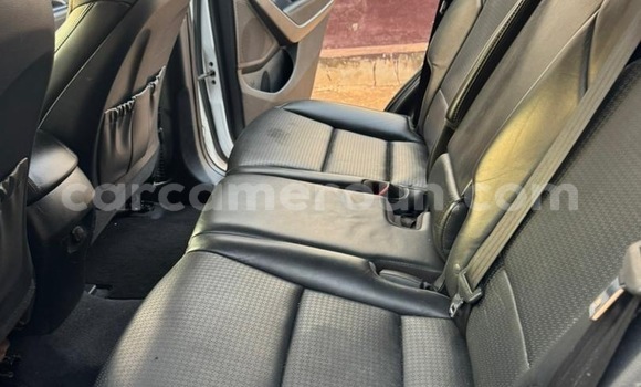 Acheter Occasion Voiture Hyundai Santa Fe Blanc à Yaoundé, Central Cameroon Acheter Occasion Voiture Hyundai Santa Fe Blanc à Yaoundé, Central Cameroon