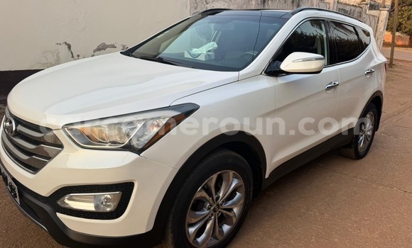 Acheter Occasion Voiture Hyundai Santa Fe Blanc à Yaoundé, Central Cameroon Acheter Occasion Voiture Hyundai Santa Fe Blanc à Yaoundé, Central Cameroon