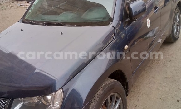 Sayi Na hannu Suzuki Vitara Black Mota in Douala a Ƙasar Kamaru