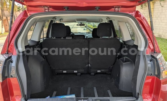 Sayi Na hannu Mitsubishi Outlander Red Mota in Douala a Ƙasar Kamaru Sayi Na hannu Mitsubishi Outlander Red Mota in Douala a Ƙasar Kamaru