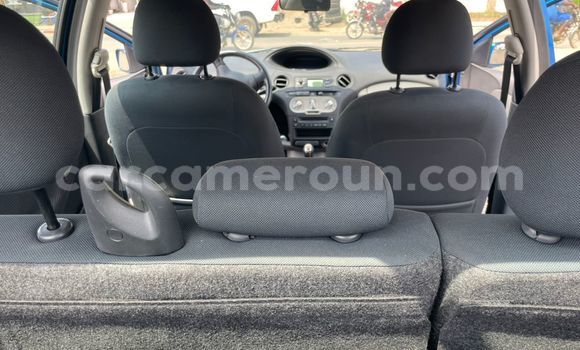 Sayi Na hannu Toyota Yaris Blue Mota in Douala a Ƙasar Kamaru Sayi Na hannu Toyota Yaris Blue Mota in Douala a Ƙasar Kamaru