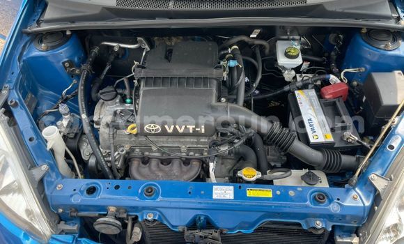 Sayi Na hannu Toyota Yaris Blue Mota in Douala a Ƙasar Kamaru Sayi Na hannu Toyota Yaris Blue Mota in Douala a Ƙasar Kamaru