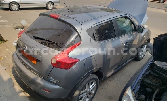 Sayi Na hannu Nissan Juke Azurfa Mota in Douala a Ƙasar Kamaru Sayi Na hannu Nissan Juke Azurfa Mota in Douala a Ƙasar Kamaru