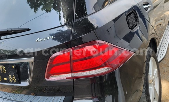 Sayi Imported Mercedes‒Benz GLE Black Mota in Douala a Ƙasar Kamaru Sayi Imported Mercedes‒Benz GLE Black Mota in Douala a Ƙasar Kamaru
