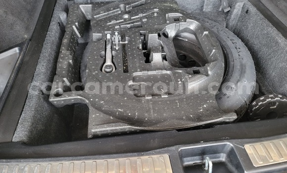 Sayi Imported Mercedes‒Benz GLE Black Mota in Douala a Ƙasar Kamaru Sayi Imported Mercedes‒Benz GLE Black Mota in Douala a Ƙasar Kamaru