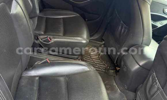 Sayi Na hannu Hyundai Santa Fe White Mota in Yaounde a Babban Kamaru Sayi Na hannu Hyundai Santa Fe White Mota in Yaounde a Babban Kamaru