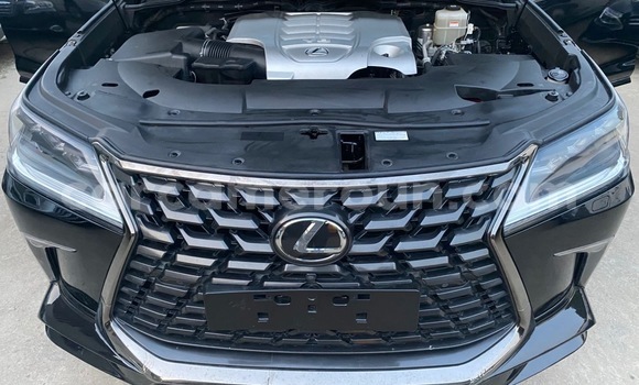 Sayi Imported Lexus LX 570 Black Mota in Douala a Ƙasar Kamaru Sayi Imported Lexus LX 570 Black Mota in Douala a Ƙasar Kamaru