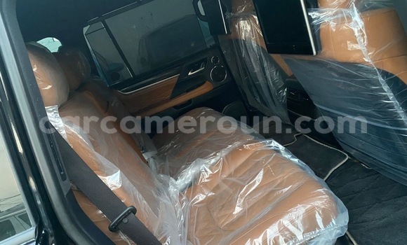Sayi Imported Lexus LX 570 Black Mota in Douala a Ƙasar Kamaru Sayi Imported Lexus LX 570 Black Mota in Douala a Ƙasar Kamaru