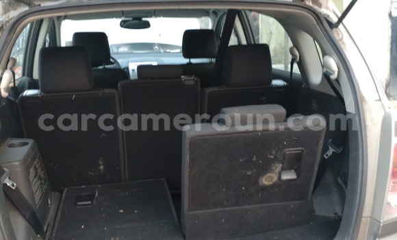 Sayi Na hannu Toyota Corolla Verso Azurfa Mota in Douala a Ƙasar Kamaru Sayi Na hannu Toyota Corolla Verso Azurfa Mota in Douala a Ƙasar Kamaru