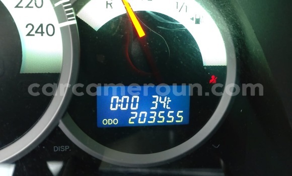 Sayi Na hannu Toyota Corolla Verso Azurfa Mota in Douala a Ƙasar Kamaru Sayi Na hannu Toyota Corolla Verso Azurfa Mota in Douala a Ƙasar Kamaru