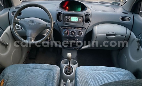 Acheter Import Voiture Toyota Yaris Verso Gris à Douala, Littoral Cameroon Acheter Import Voiture Toyota Yaris Verso Gris à Douala, Littoral Cameroon