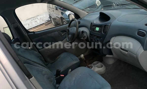 Acheter Import Voiture Toyota Yaris Verso Gris à Douala, Littoral Cameroon Acheter Import Voiture Toyota Yaris Verso Gris à Douala, Littoral Cameroon